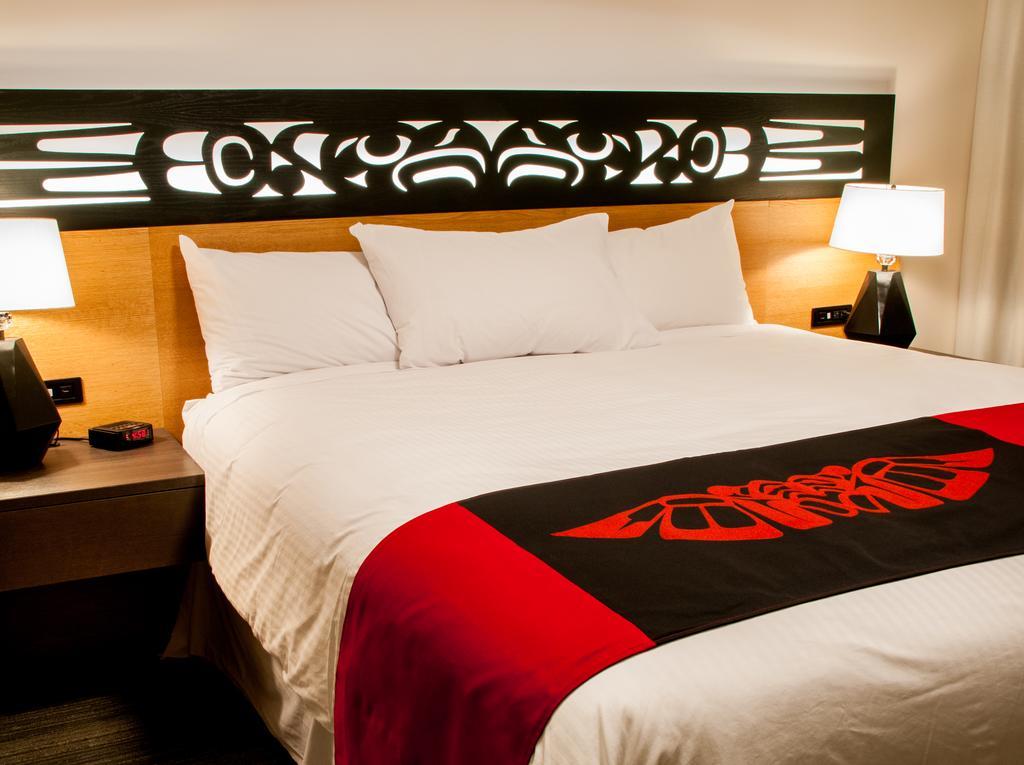 Kwa'Lilas Hotel Port Hardy Buitenkant foto